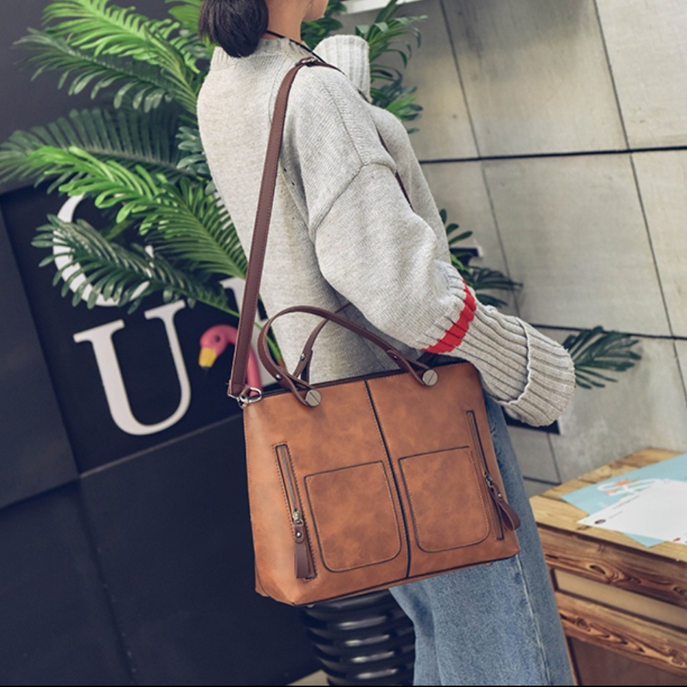 NEW MOONLIGHT Crossbody - Picture 3 of 8